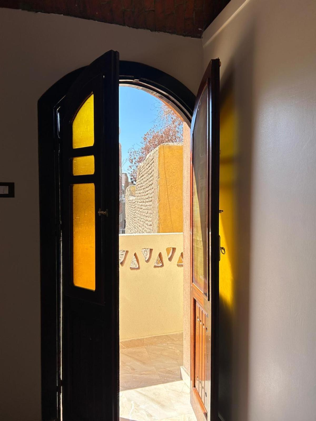 Nubian Soul Guest Houses Aswan Bagian luar foto